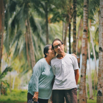 Resources to help seniors and adult children start long-term care plans